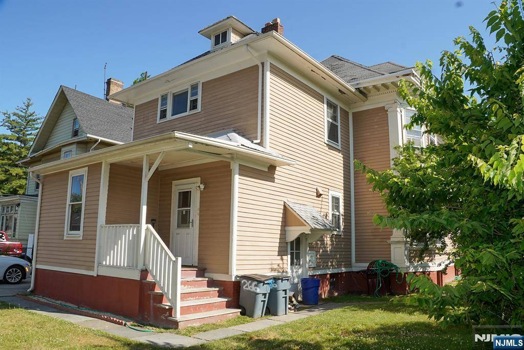 Newark, NJ 07104,266-268 Montclair AVE