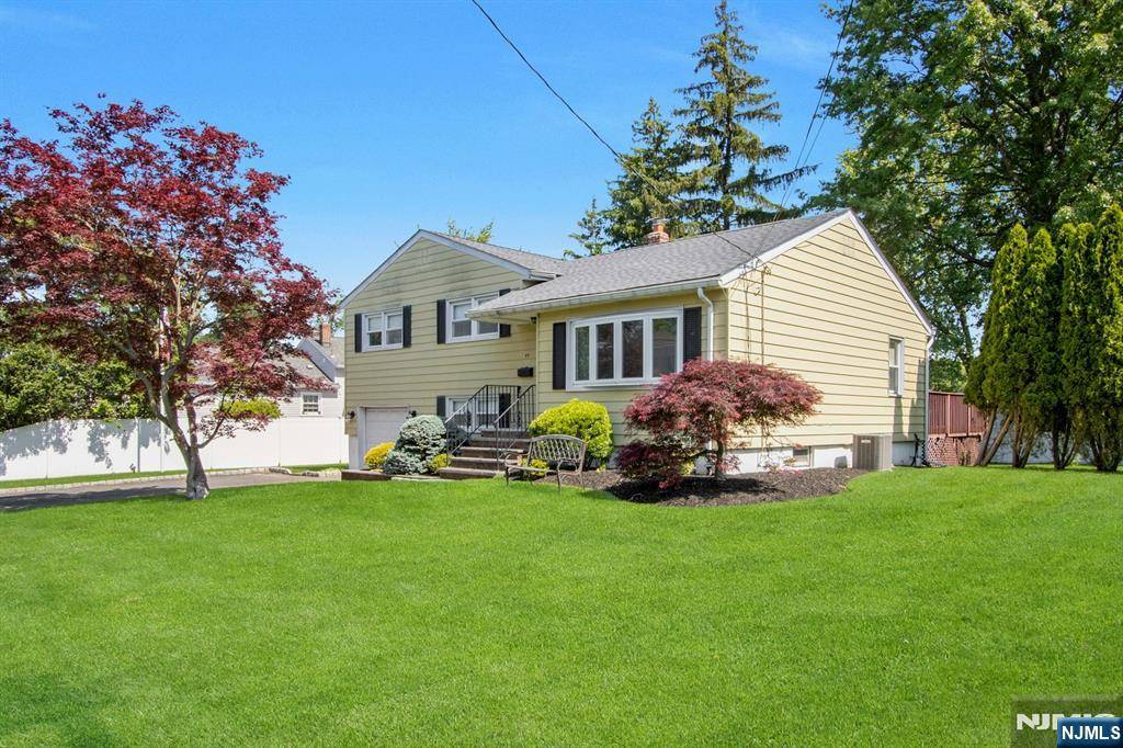 Emerson, NJ 07630,40 Furman DR