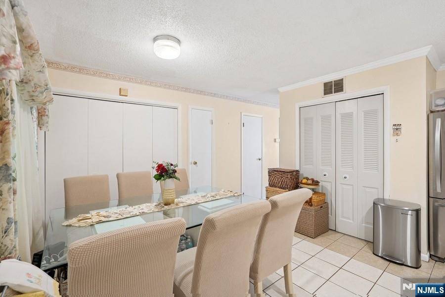 Orange, NJ 07050,281 Reynolds TER #19