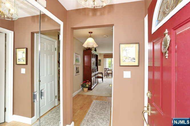 Paramus, NJ 07652,29 Millar CT