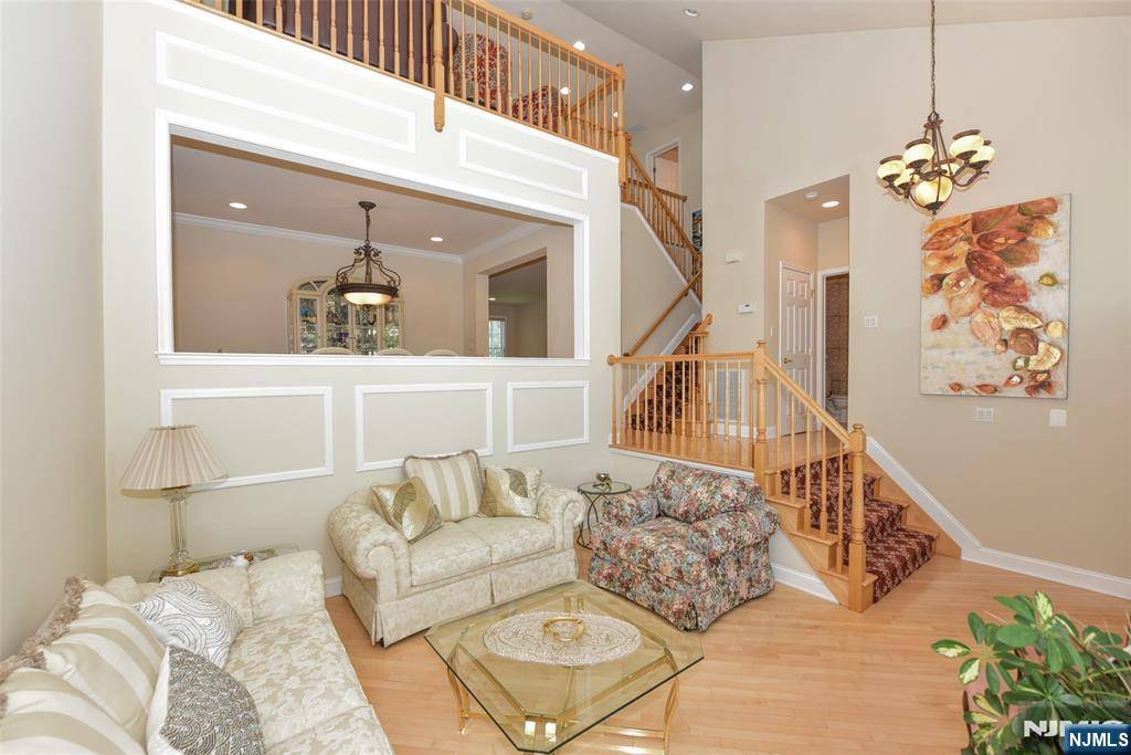North Haledon, NJ 07508,3 Skyview DR