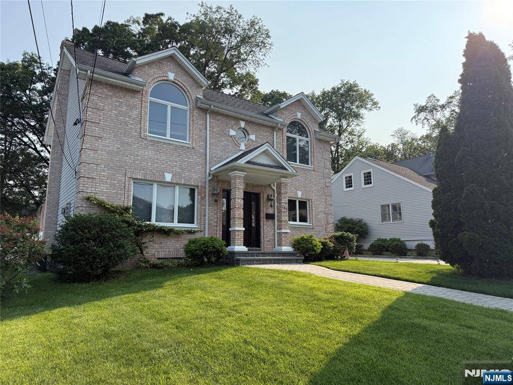 River Edge, NJ 07661,245 Madison AVE