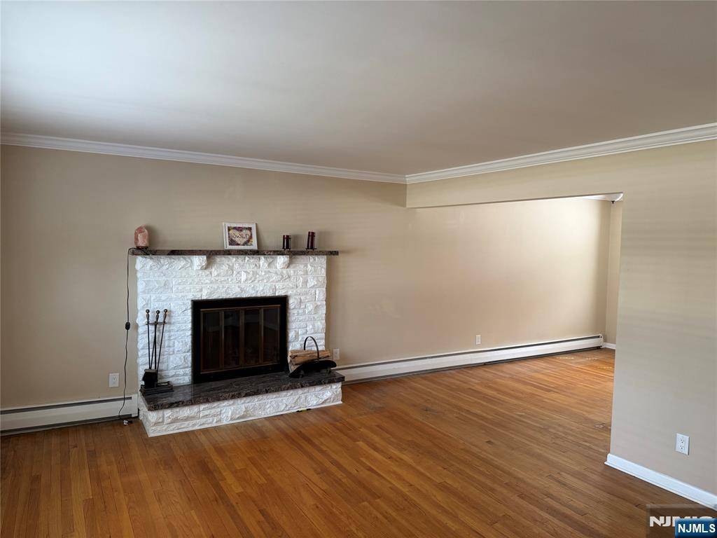 Ramsey, NJ 07446,54 Central AVE