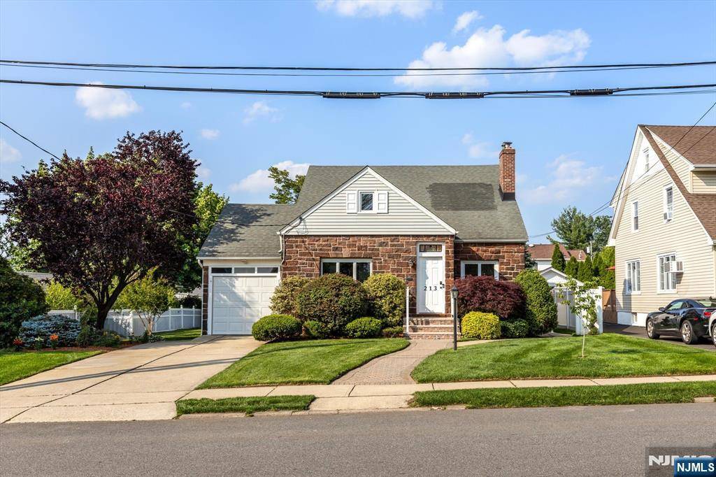 Hasbrouck Heights, NJ 07604,211 Harrison AVE