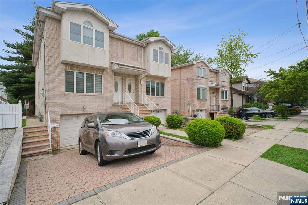 Palisades Park, NJ 07650,316 Columbia AVE #A