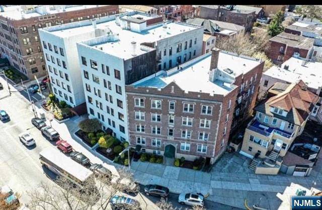 West New York, NJ 07093,6309 Boulevard East #11