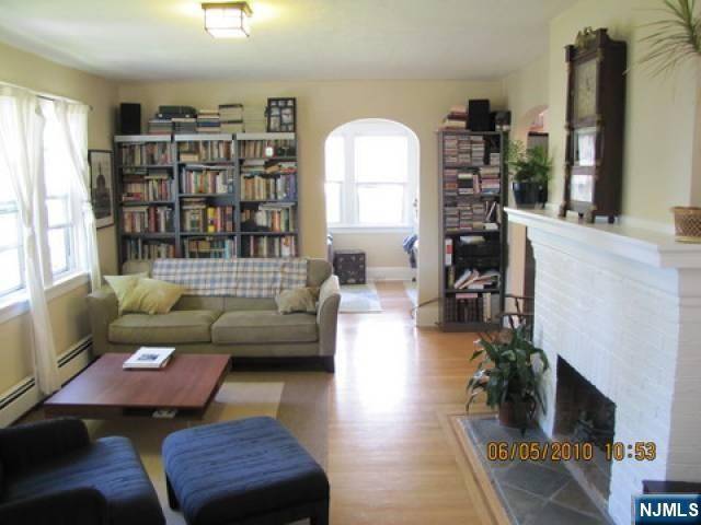 Teaneck, NJ 07666,483 Cumberland AVE