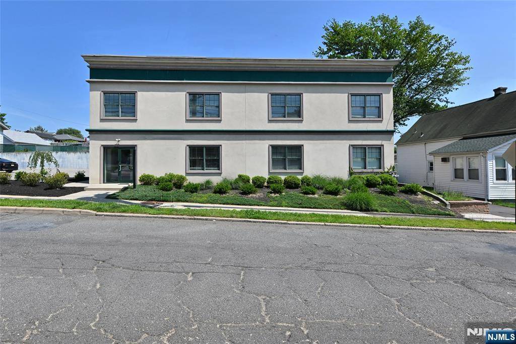 Fair Lawn, NJ 07410,59 Lincoln AVE