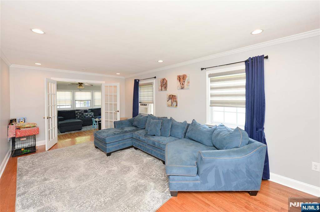 Little Ferry, NJ 07643,46 Park ST