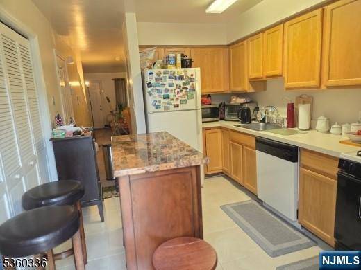Newark, NJ 07103,292 Kinney ST #1206