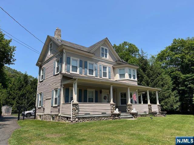 Franklin Lakes, NJ 07417,889 Circle AVE
