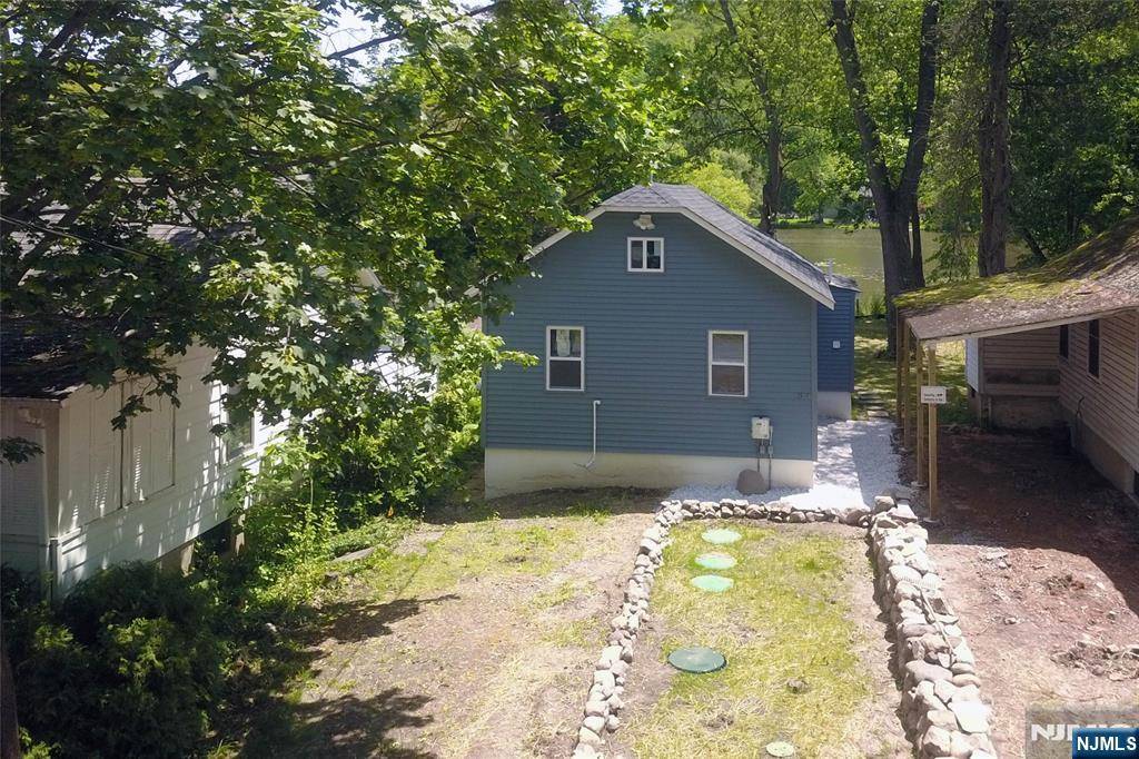 Oakland, NJ 07436,37 Lakeview TER