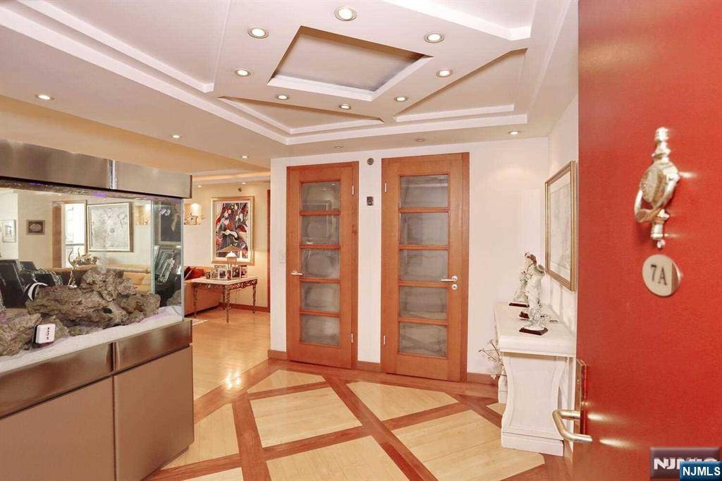 Fort Lee, NJ 07024,900 Palisade AVE #7A