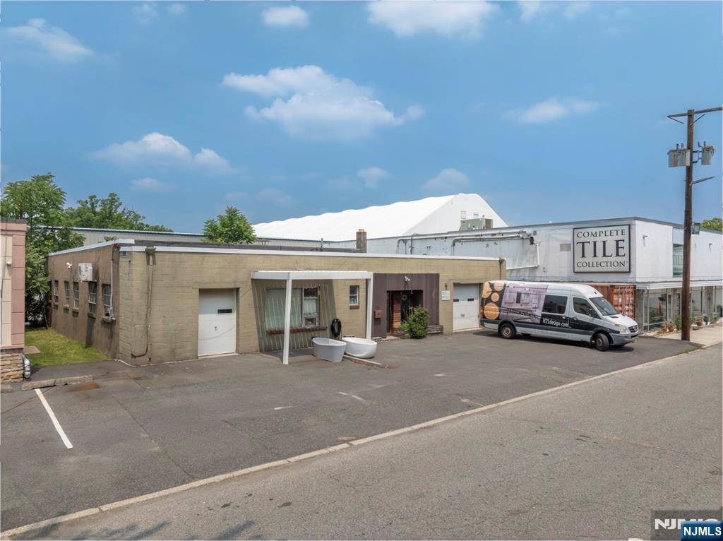 Clifton, NJ 07013,16 Orono ST