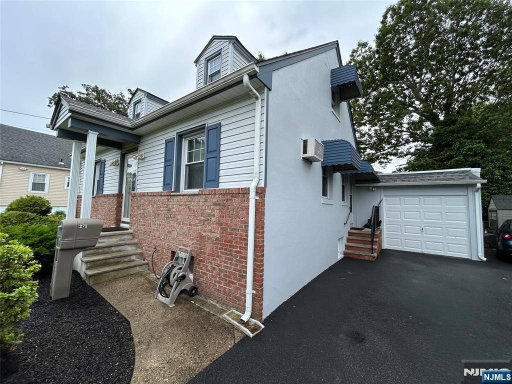 Hawthorne, NJ 07506,272 Warburton AVE