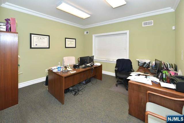 Fair Lawn, NJ 07410,59 Lincoln AVE