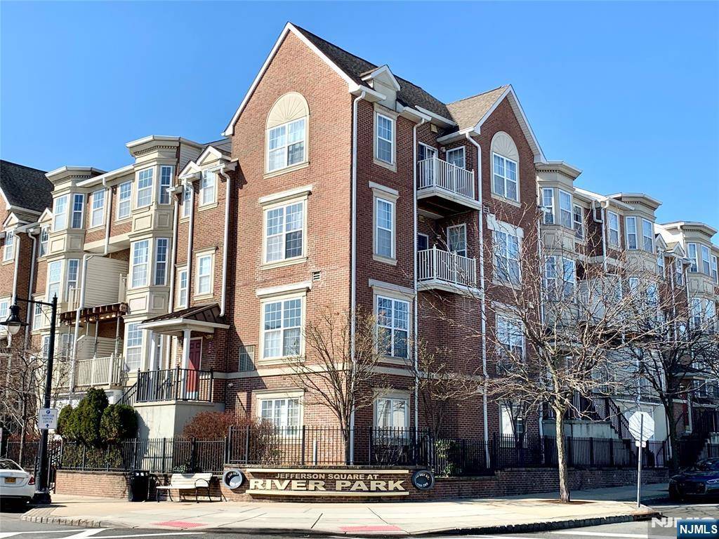 Harrison, NJ 07029,200 Dey ST #283