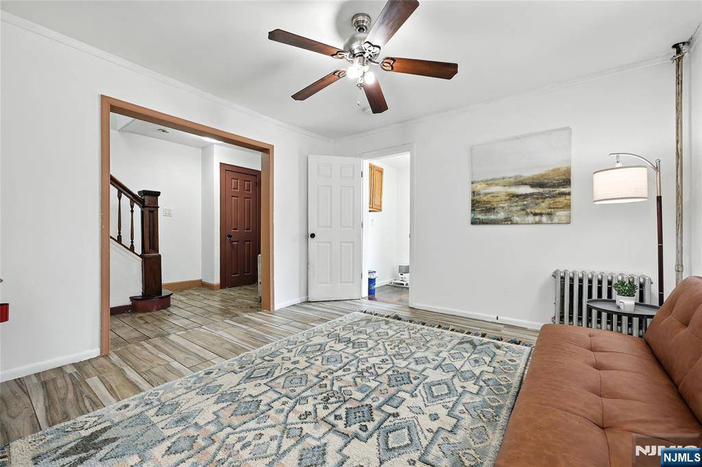 Irvington, NJ 07111,885 Stuyvesant AVE