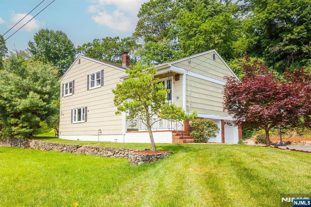 West Orange, NJ 07052,31 Shelley TER