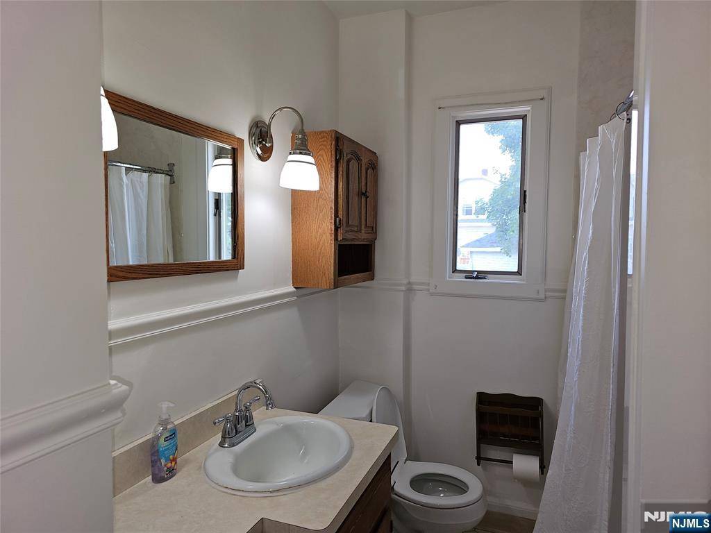 Clifton, NJ 07011,53 5th ST