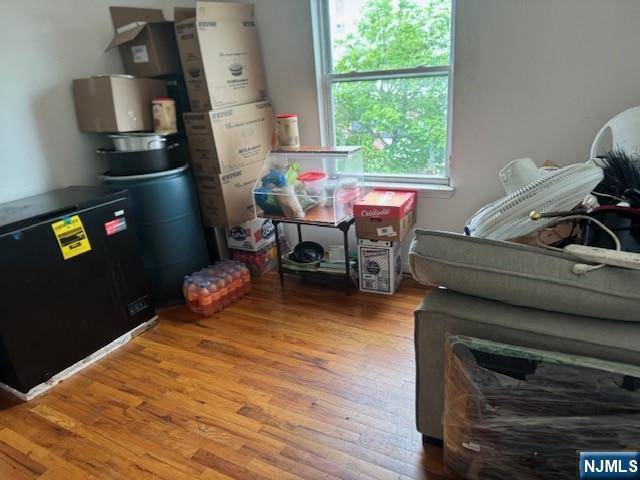 Newark, NJ 07112,328-330 Hawthorne AVE