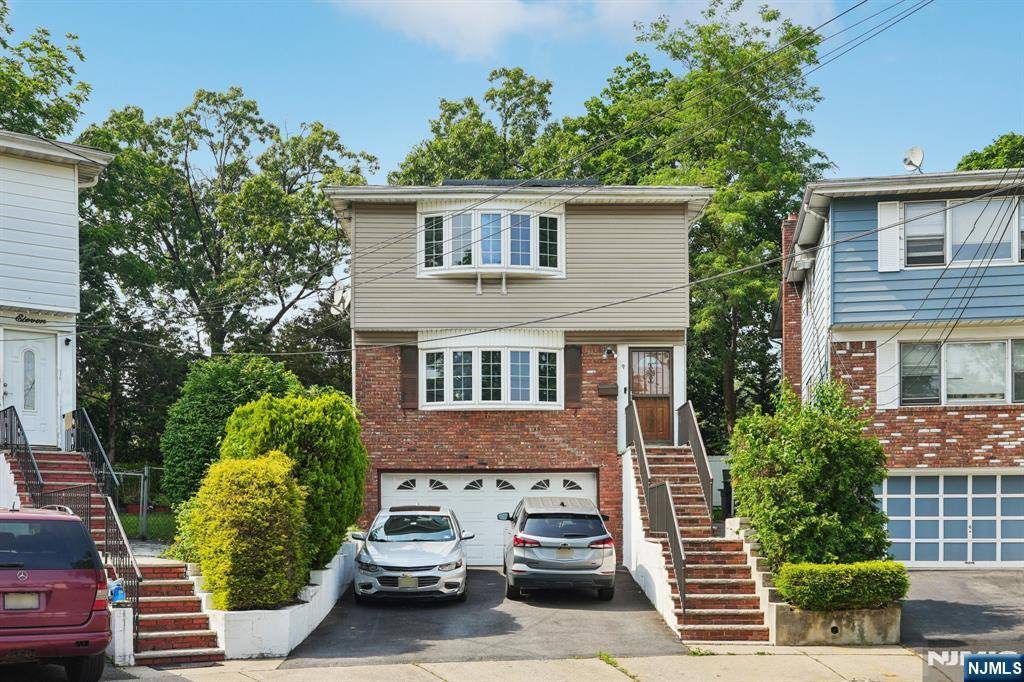Maplewood, NJ 07040,9 Lee CT