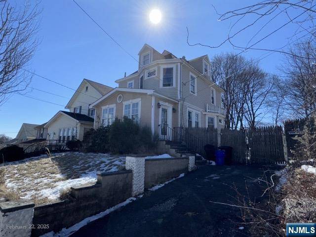 West Orange, NJ 07052,7 Virginia AVE