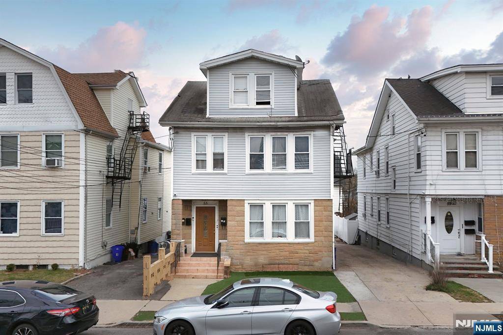 Bloomfield, NJ 07003,63 Grove
