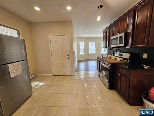 Clifton, NJ 07011,7 Davidson ST #1st floor