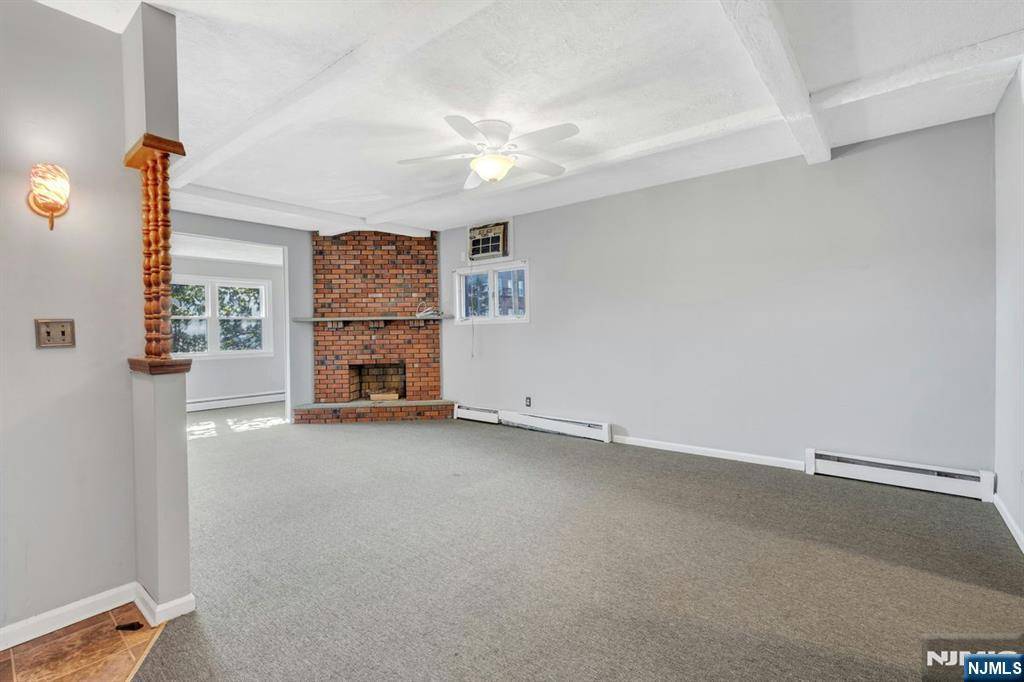 Lyndhurst, NJ 07071,649 New Jersey AVE #1