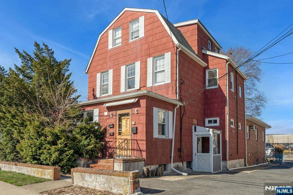 Lyndhurst, NJ 07071,649 New Jersey AVE #1
