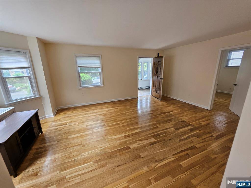 Leonia, NJ 07605,316 Harold AVE