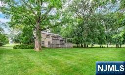 Livingston, NJ 07039,63 Hillside AVE
