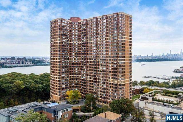 Fort Lee, NJ 07024,100 Old Palisade RD #1411