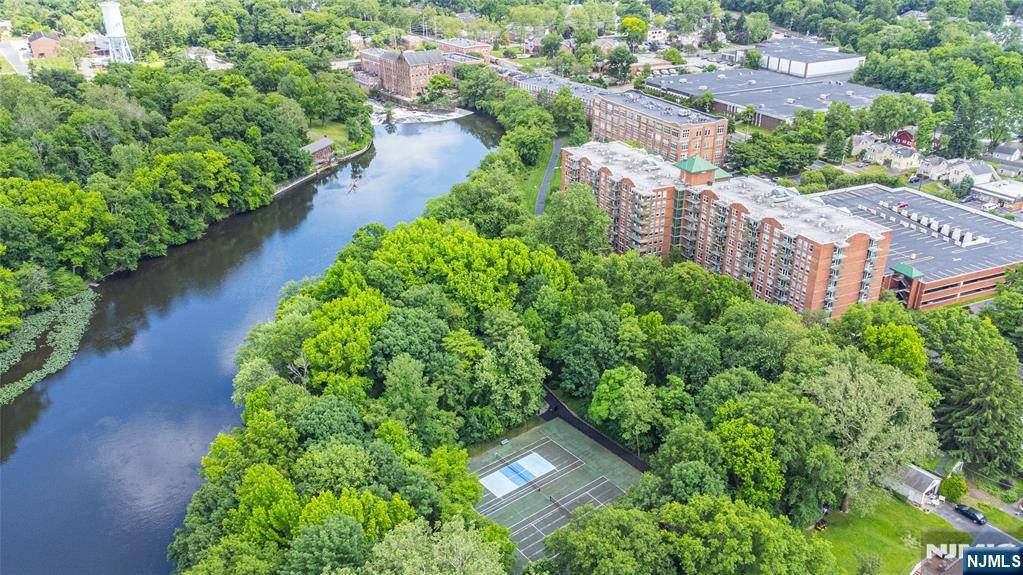 Little Falls, NJ 07424,240 Main ST #115