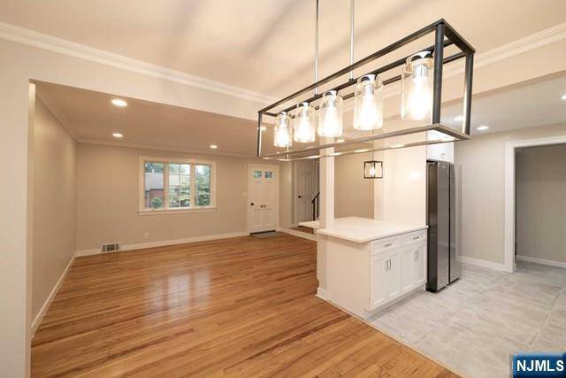 Cresskill, NJ 07626,45 Roosevelt ST