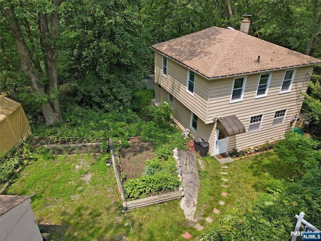 Wanaque, NJ 07420,19 Skyland AVE