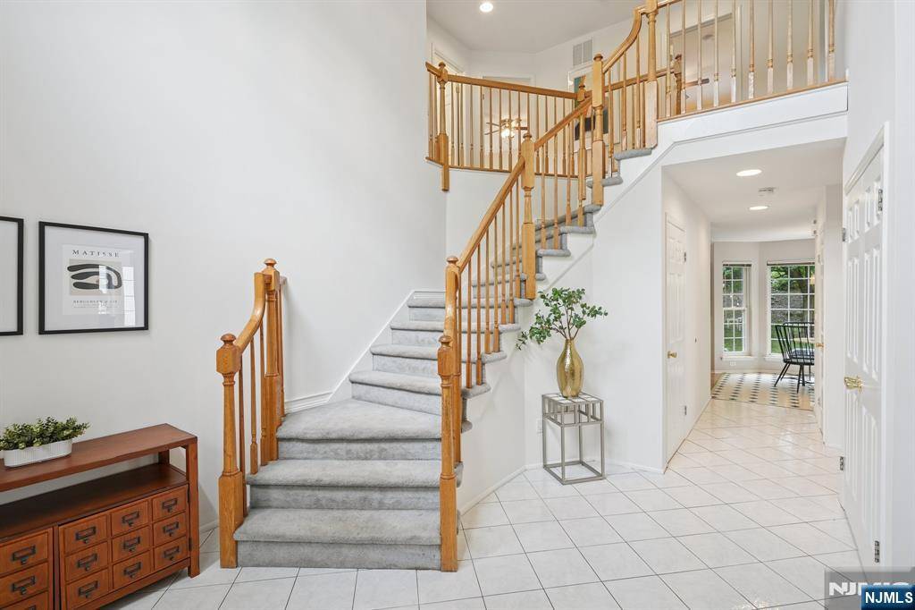 West Orange, NJ 07052,4 Galloway CT