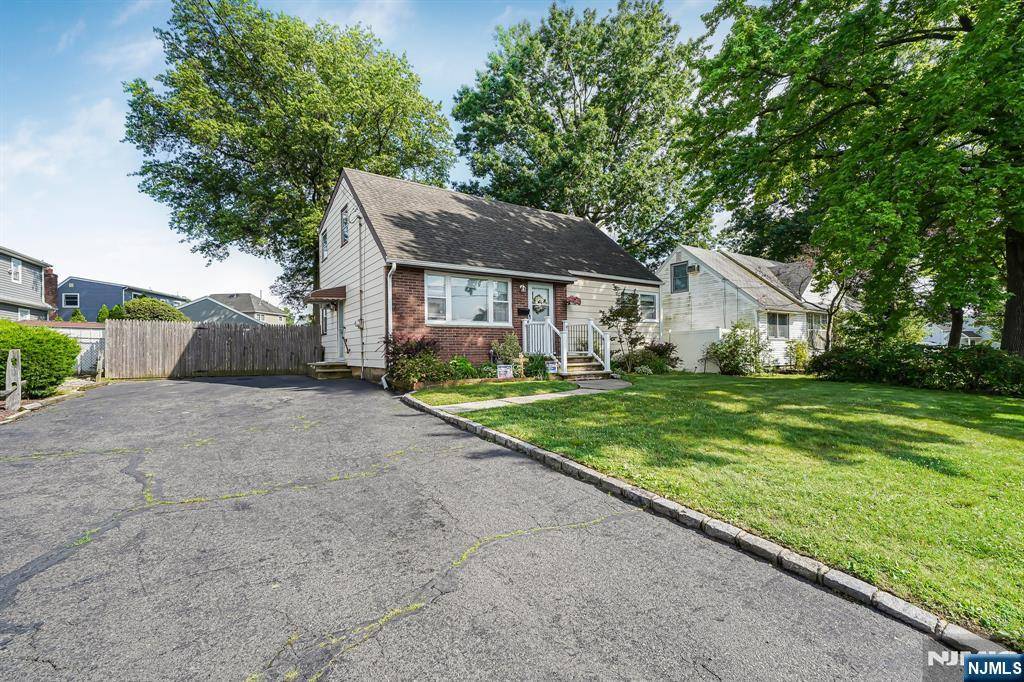 Linden, NJ 07036,1111 Stockton RD