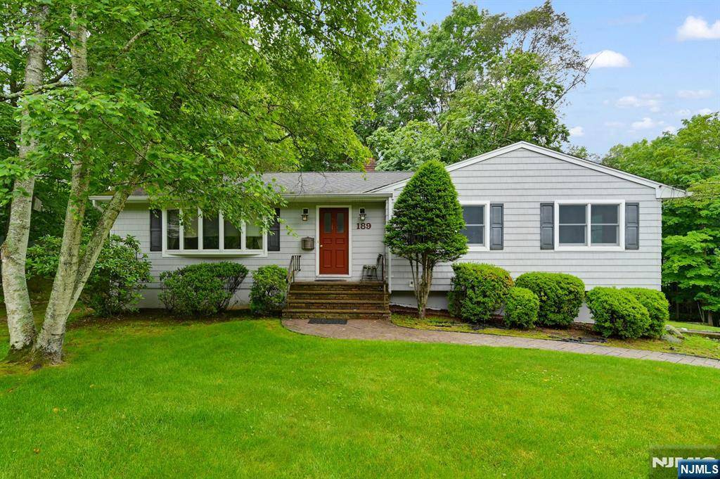 Park Ridge, NJ 07656,189 Alberon DR