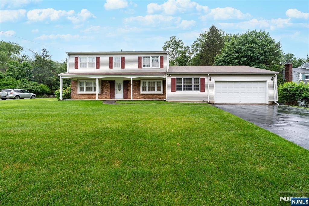 Oakland, NJ 07436,47 Allen DR