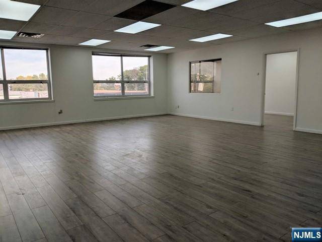 Englewood Cliffs, NJ 07632,210 Sylvan AVE #23