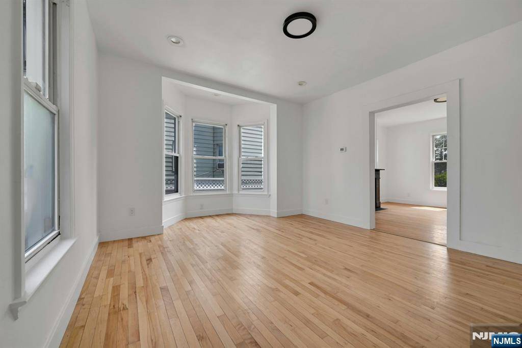 Englewood, NJ 07601,46 Cottage
