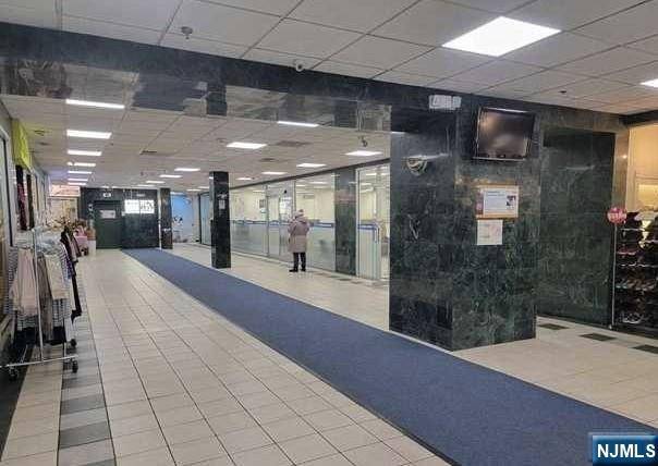 Palisades Park, NJ 07650,225 Broad AVE #314