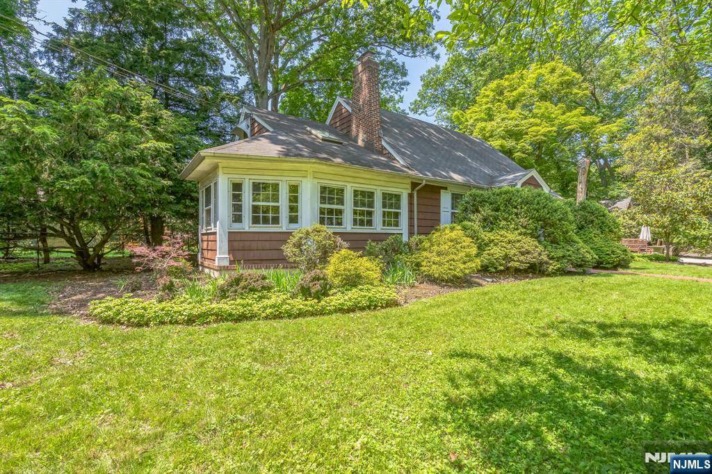 Hillsdale, NJ 07642,96 Washington AVE