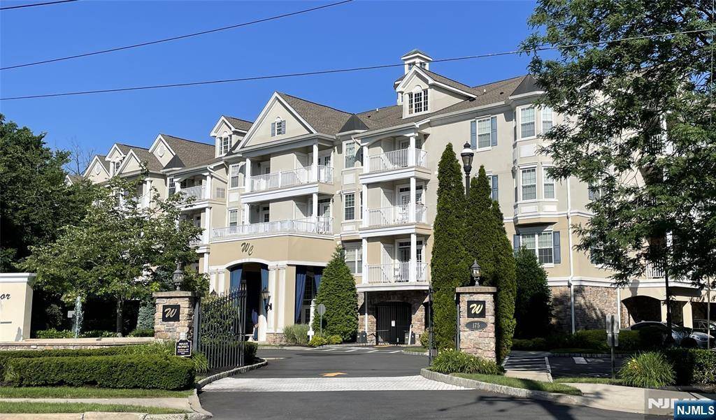Rochelle Park, NJ 07662,175 Rochelle AVE #124