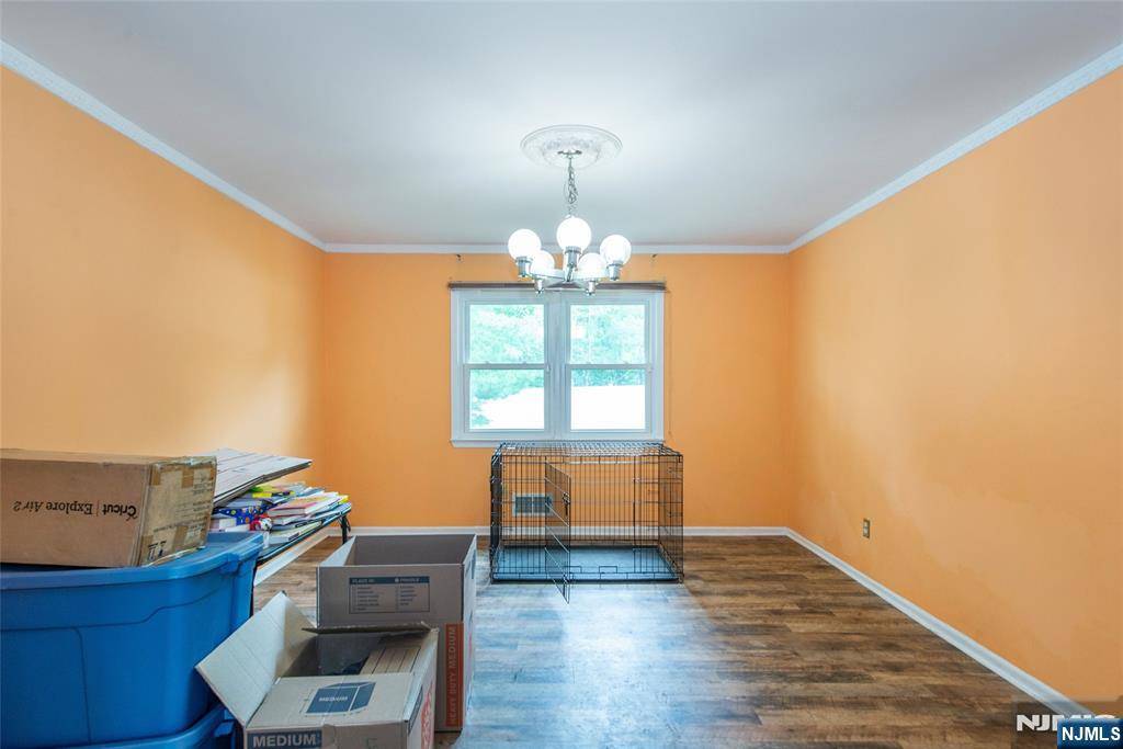 Wayne, NJ 07470,76 Point View Pkwy