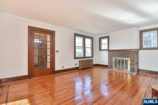 Cresskill, NJ 07626,23 Florence AVE