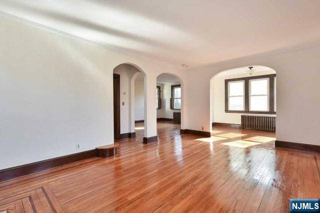 Cresskill, NJ 07626,23 Florence AVE