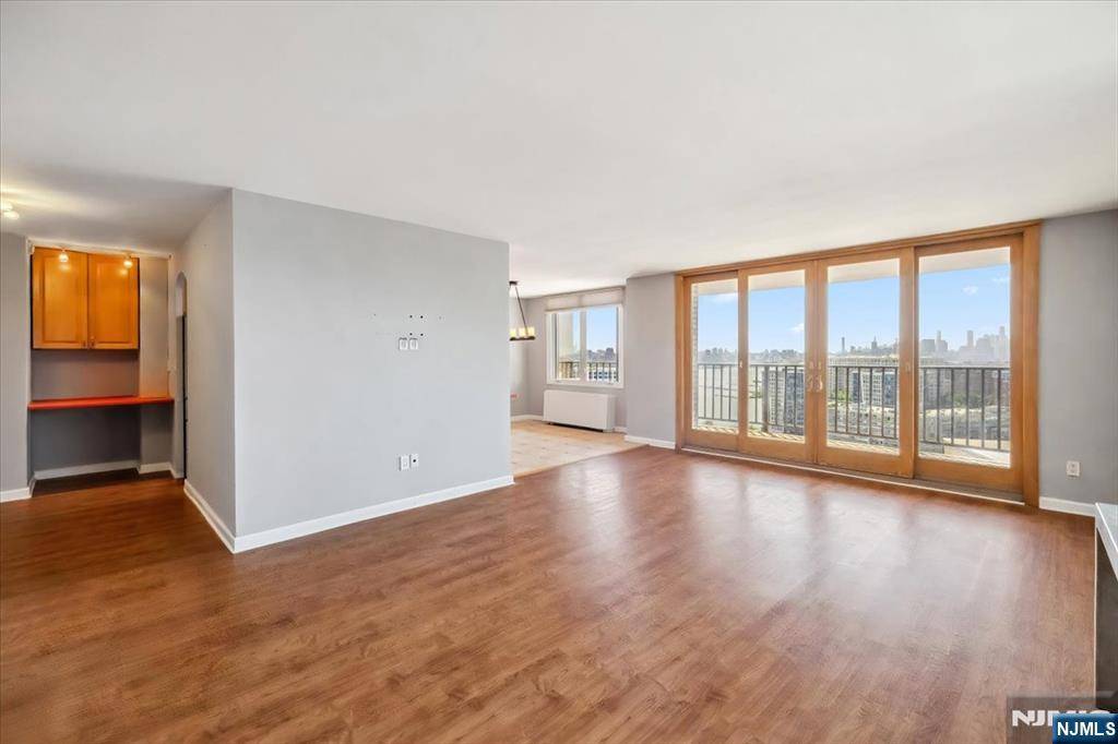 Union City, NJ 07087,380 Mountain #213